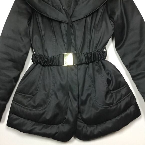 Ellie Tahari black shiny coat oversized collar belt polyester/down/feather sz M - Picture 3 of 10